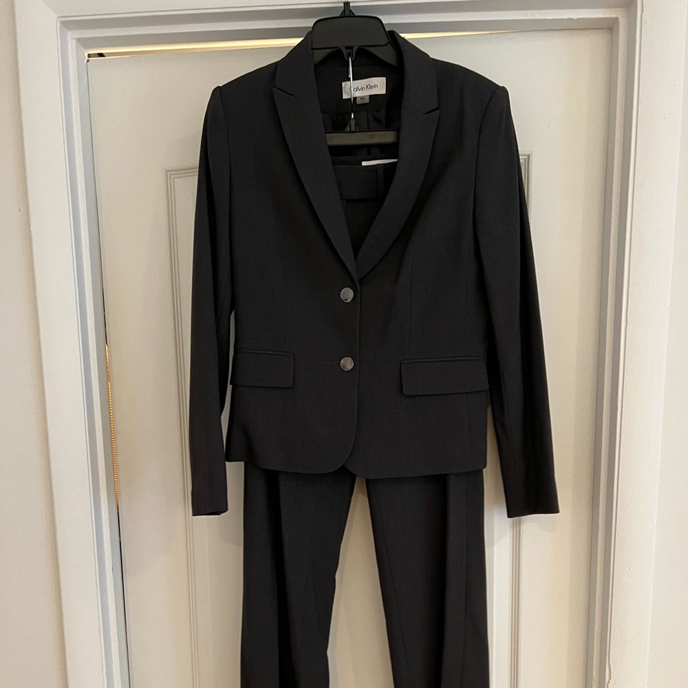 Calvin Klein Women's Black Pantsuit Two-Piece